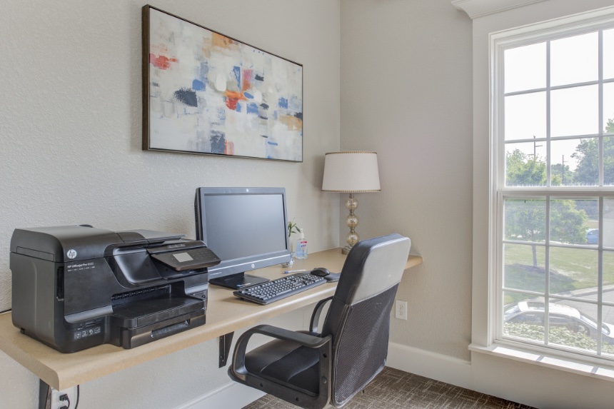 Home office in a Sylvania apartment.