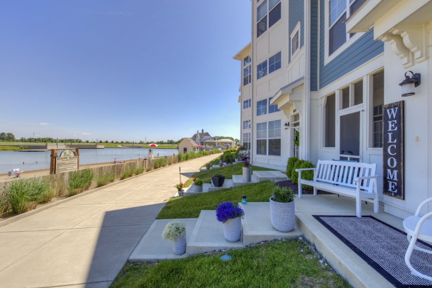 Patio of model home in Sylvania